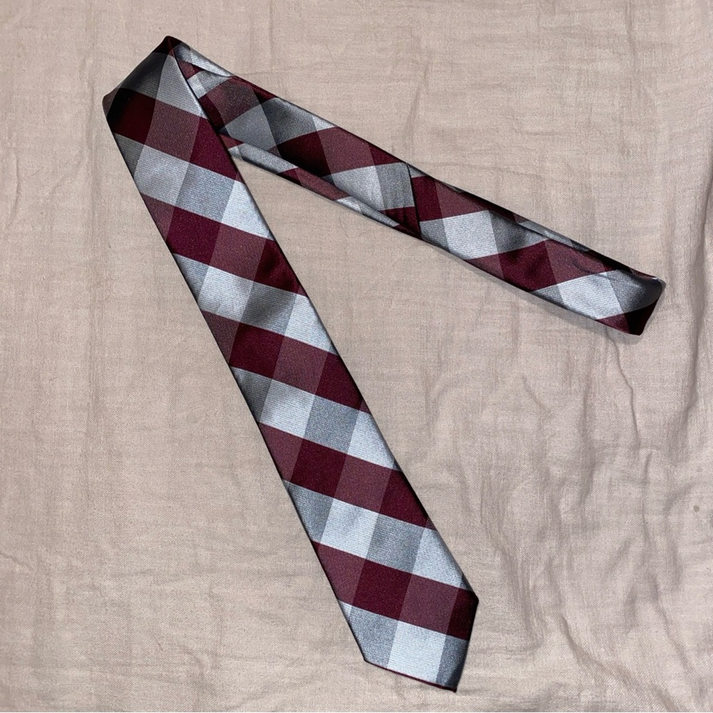 JF J.Ferrar Burgundy and Silver Checkered Tie